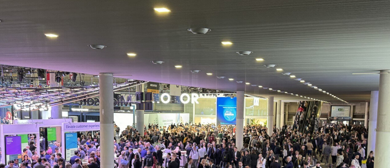 crowd at mwc 2024