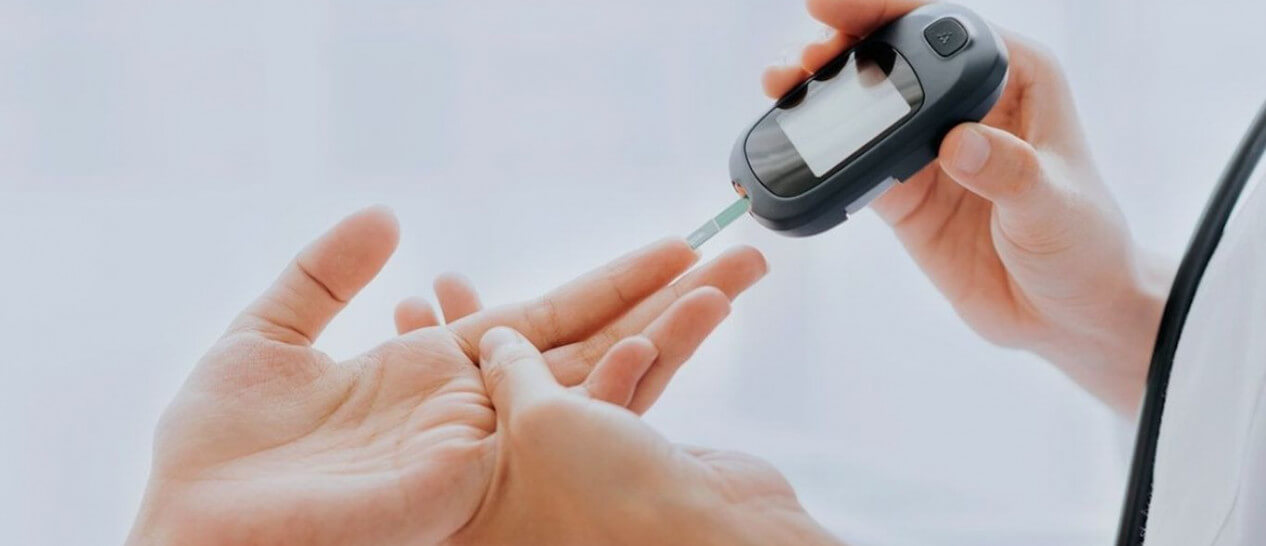 diabetes measurement needle