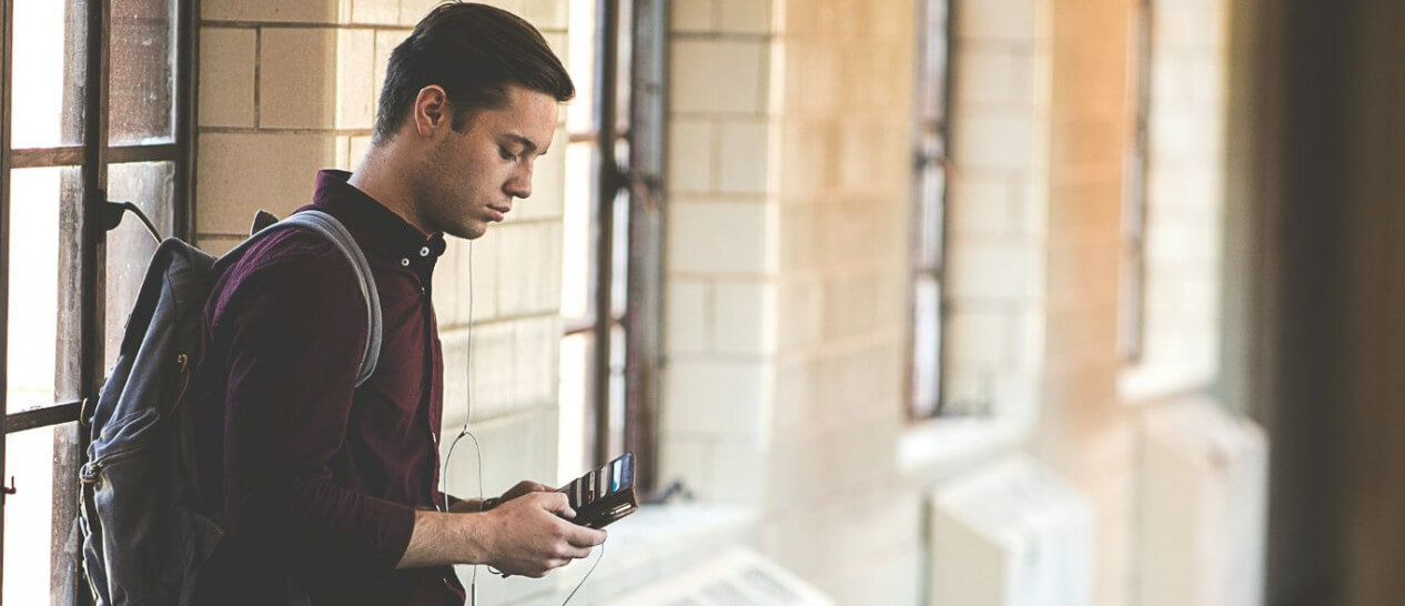 college student smartphone