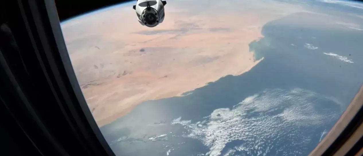 Το εντυπωσιακό time-lapse της πρόσδεσης του SpaceX Dragon στον ISS όπως το κατέγραψε αστροναύτης της NASA