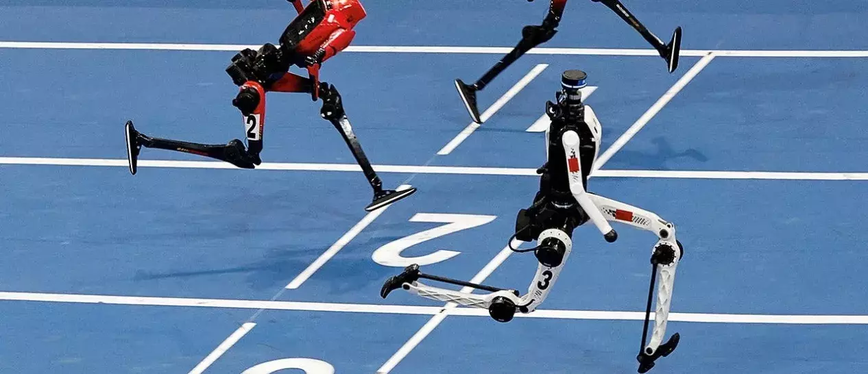 Ανθρωποειδή ρομπότ έσπασαν το ρεκόρ του Usain Bolt στα 100 μέτρα
