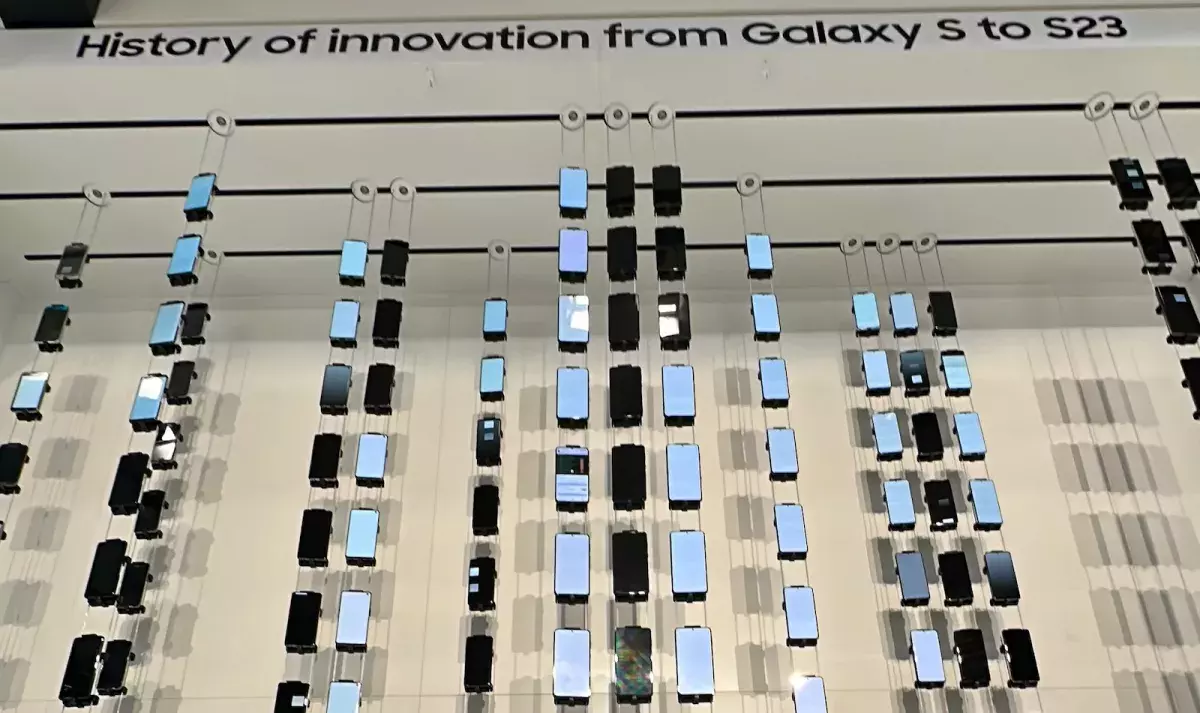 SAMSUNG Galaxy S Wall