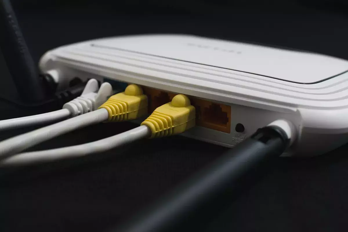 modem-router back view