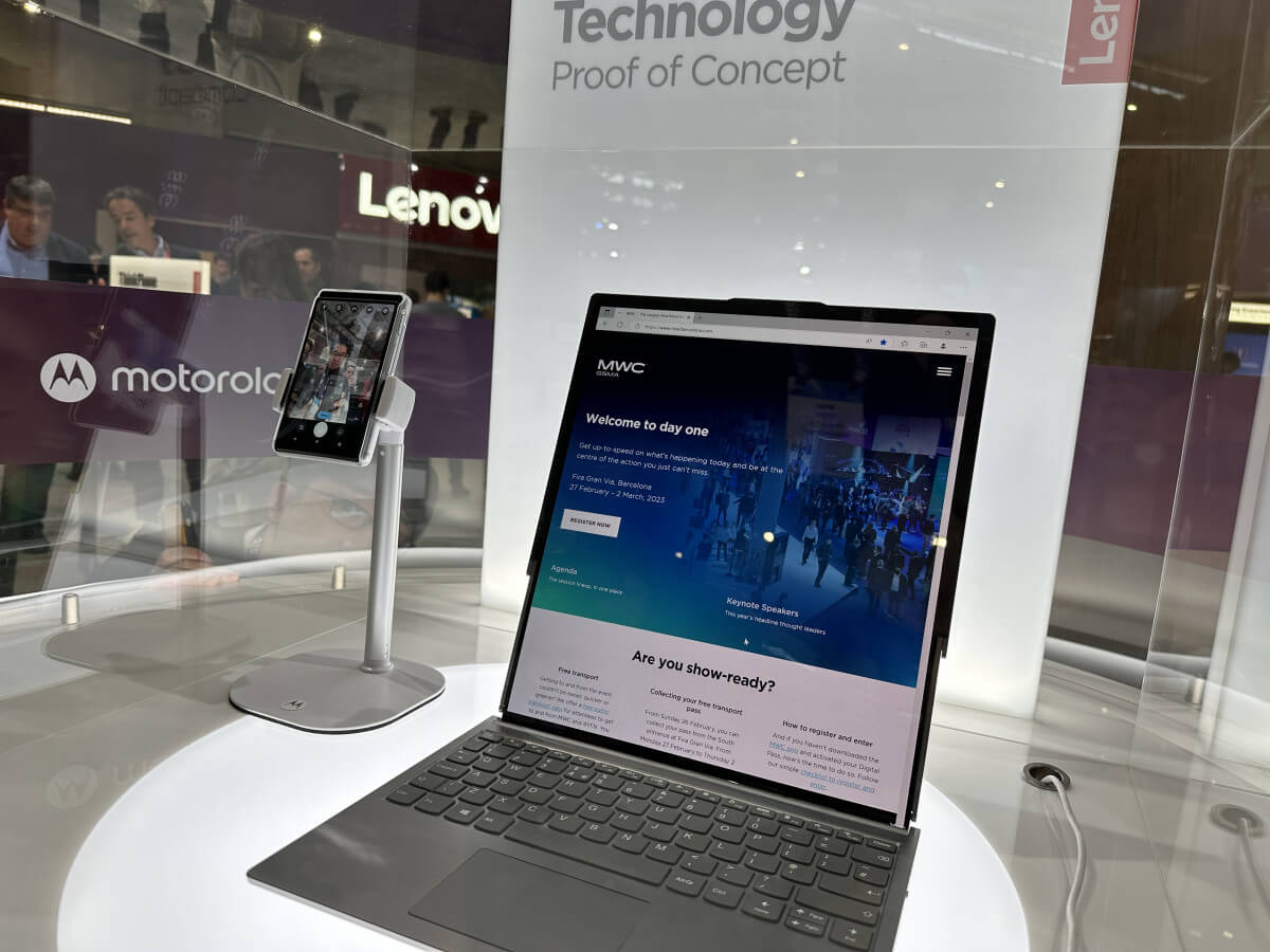 LENOVO rollable concept laptop & smartphone