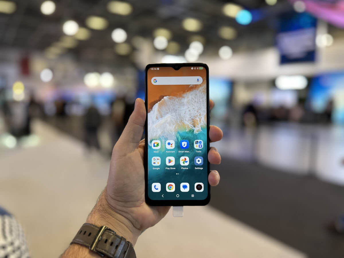 TCL 40 NXTPAPER 5G front view