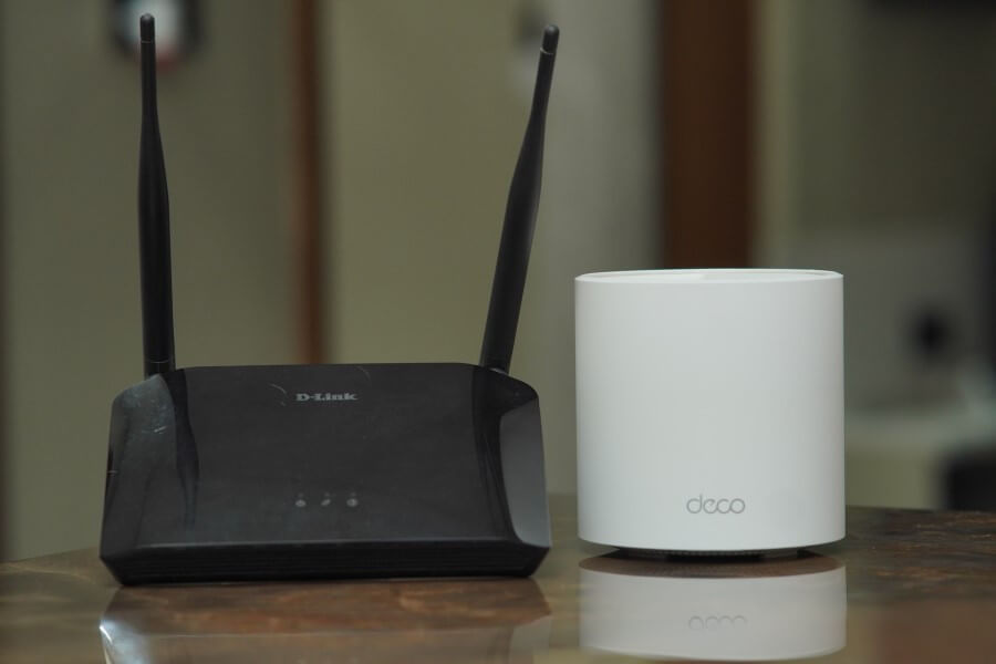 Mesh Wi-Fi with router