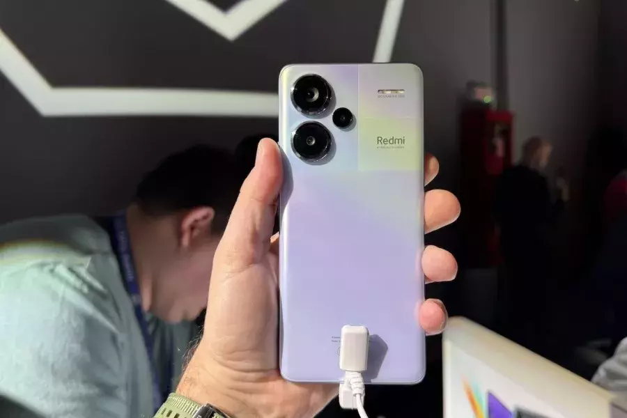 XIAOMI Redmi Note 13 Pro+ XIAOMI Redmi Note 13 Pro+ back