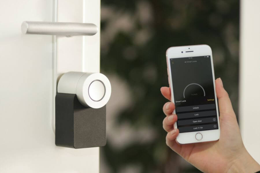 smart security lock smartphone