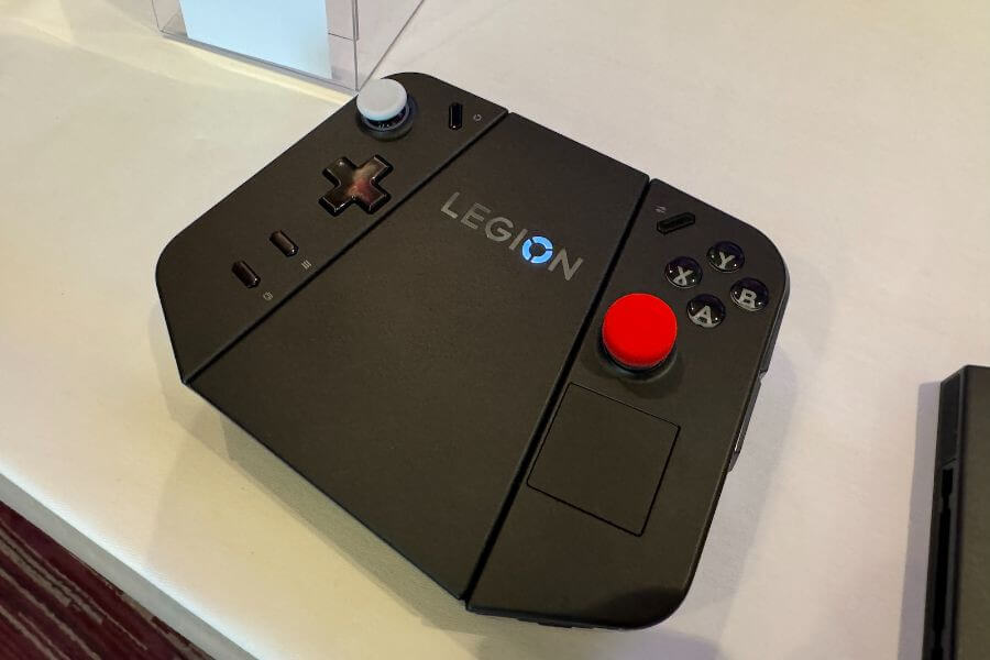 LENOVO Legion Go joysticks