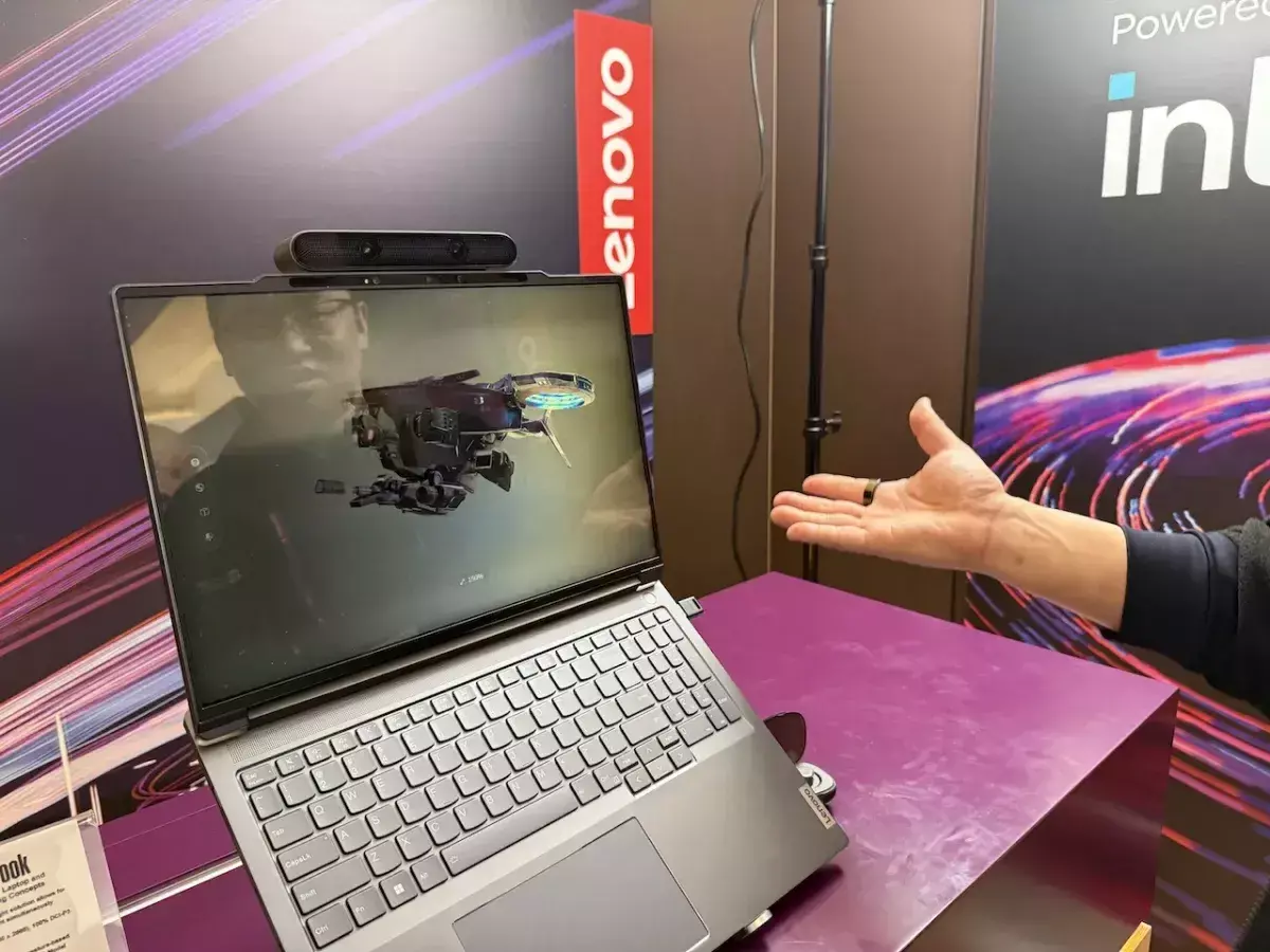 Μπορεί το ThinkBook 3D Laptop να είναι ακόμα σε φάση κόνσεπτ όμως η 3D οθόνη του χωρίς γυαλιά είναι σε κάθε περίπτωση εντυπωσιακή Το ThinkBook 3D Laptop Concept διαθέτει την πρωτοποριακή υβριδική οθόνη 3D χωρίς γυαλιά που χρησιμοποιεί τεχνολογία Directional Backlight 3D