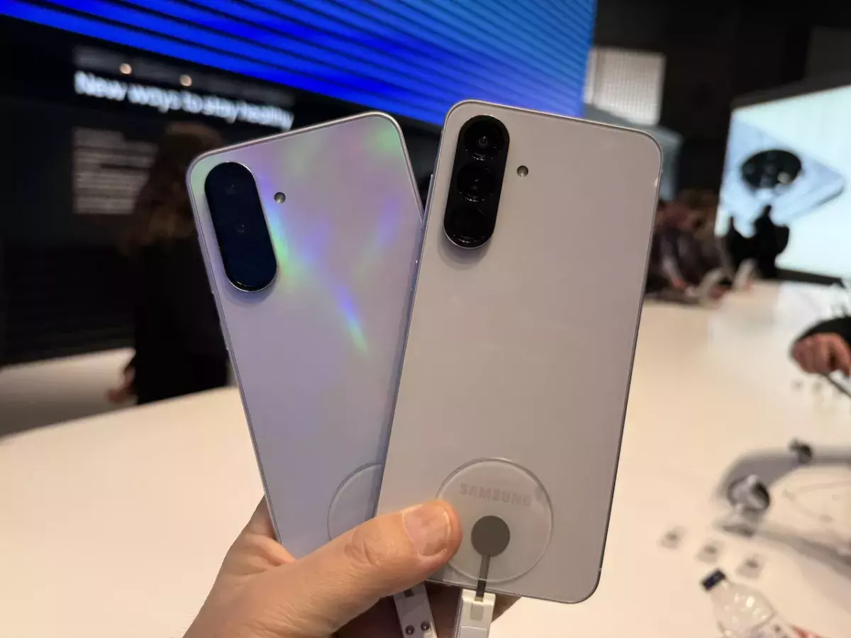 Η Galaxy AI κάνει «απόβαση» και στη σειρά Galaxy A της SAMSUNG με τα Galaxy A36 5G και Galaxy A56 5G Με Galaxy AI και προηγμένες λειτουργίες έδωσαν το «παρών» στο MWC τα Galaxy A36 5G και Galaxy A56 5G
