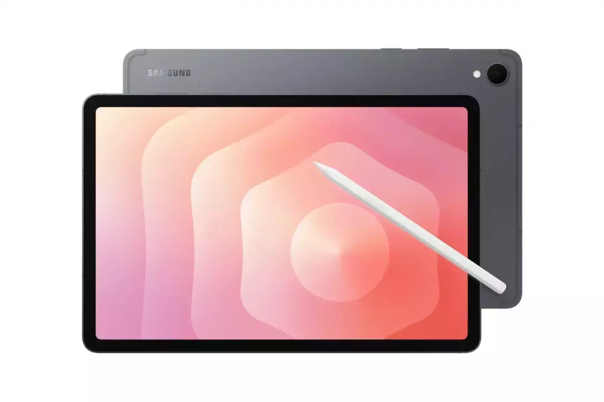 Τόσο το οικονομικότερο Galaxy Tab S11, όσο και το premium Galaxy Tab S11 Ultra διαθέτουν τον νέο επεξεργαστή Dimensity 9400+ ο οποίος και προσφέρει σημαντικά καλύτερες επιδόσεις σε σχέση με την προηγούμενη σειρά Η σειρά Galaxy Tab S11 αποτελείται από δύο μοντέλα - τα Galaxy Tab S11 και Galaxy Tab S11 Ultra