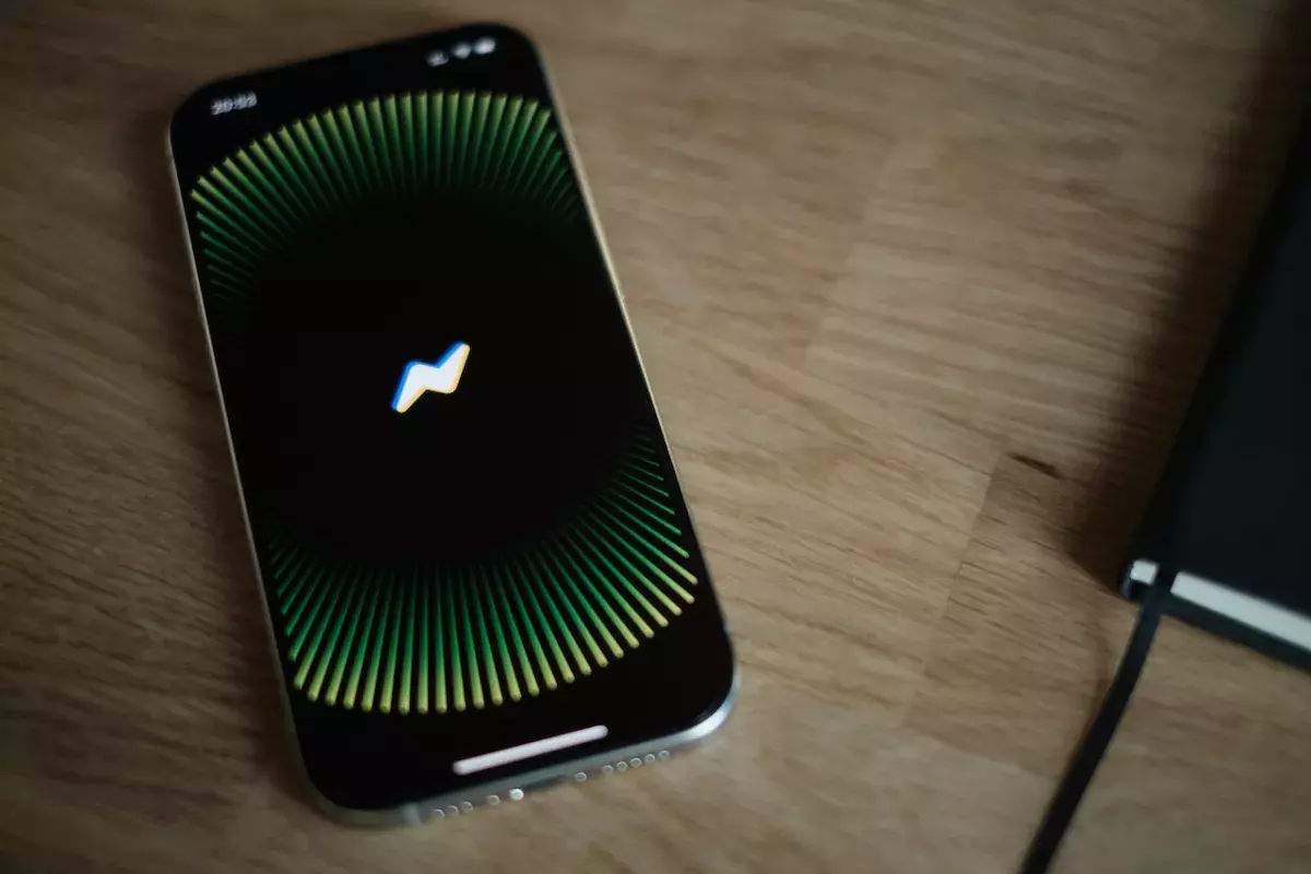 Μία συσκευή Android που έχει ξεμείνει από μπαταρία