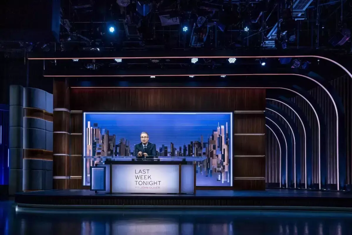 Καρέ από το Last Week Tonight with John Oliver