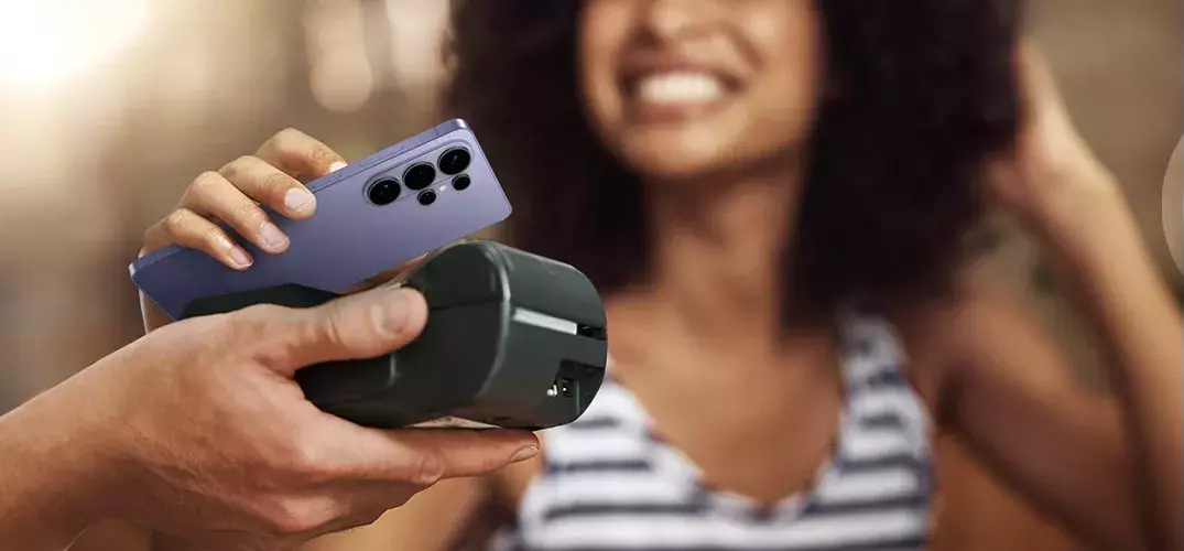 Το SAMSUNG Wallet υποστηρίζει - μεταξύ άλλων - σε ξένες αγορές την αποθήκευση καρτών επιβίβασης, ψηφιακών κλειδιών αυτοκινήτου, καρτών μέλους κ.α.