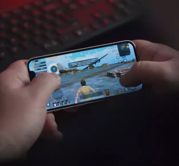 playing games in iphone