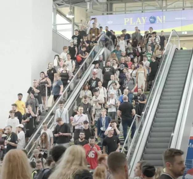 crowd at Gamescom 2023