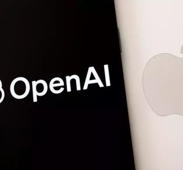 Η APPLE μηνύει την OPENAI για κλοπή εμπορικών μυστικών μέσω πρώην υπαλλήλων