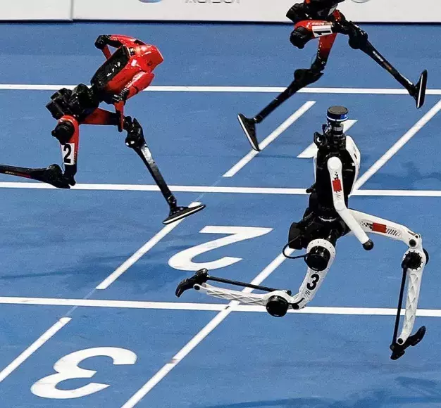 Ανθρωποειδή ρομπότ έσπασαν το ρεκόρ του Usain Bolt στα 100 μέτρα